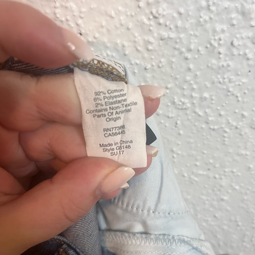 Madewell 9" High-Rise Skinny Jeans in Winifred Wash: Drop-Hem Edition 29 - Picture 12 of 13